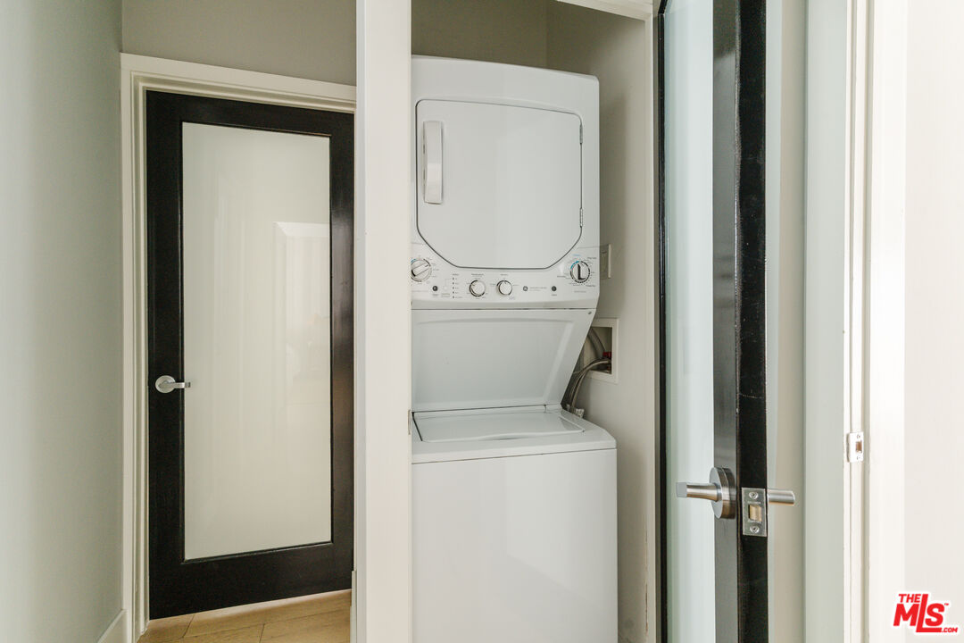 11906 Gorham Ave Unit: 6