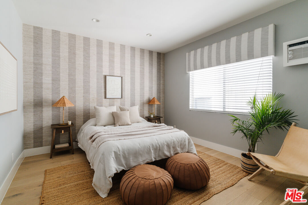 11906 Gorham Ave Unit: 6