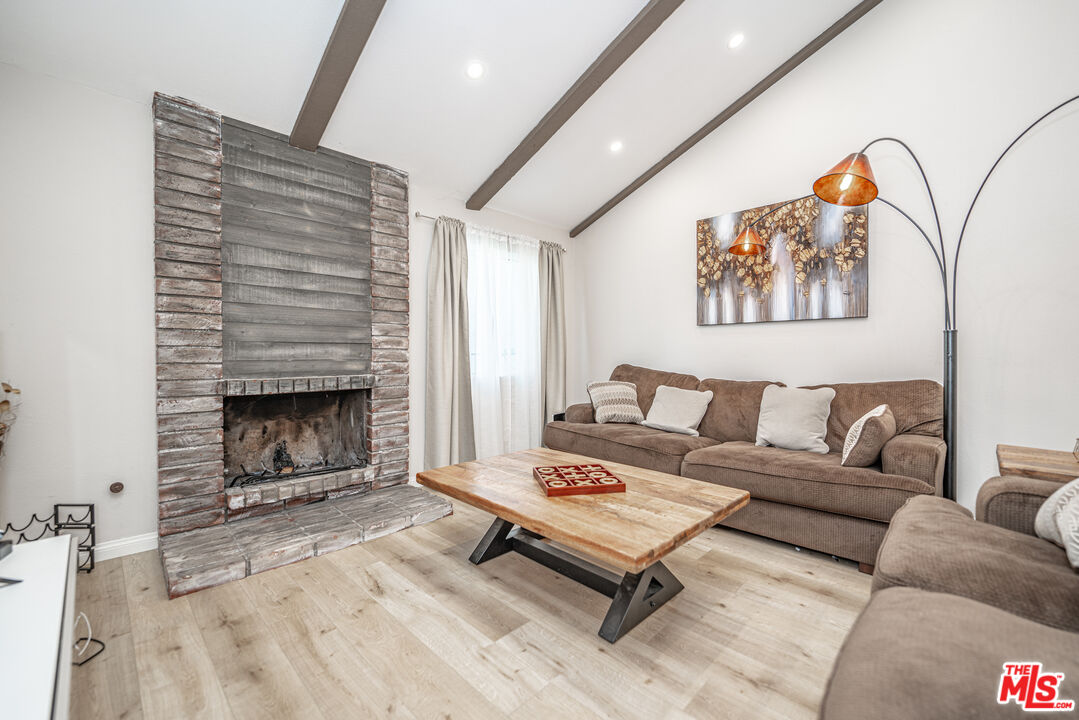 29846 Grandifloras Rd