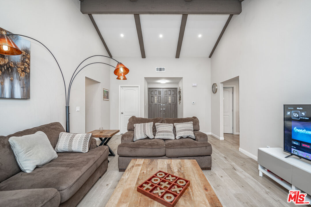 29846 Grandifloras Rd