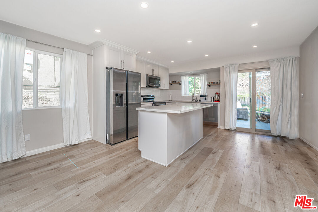 29846 Grandifloras Rd