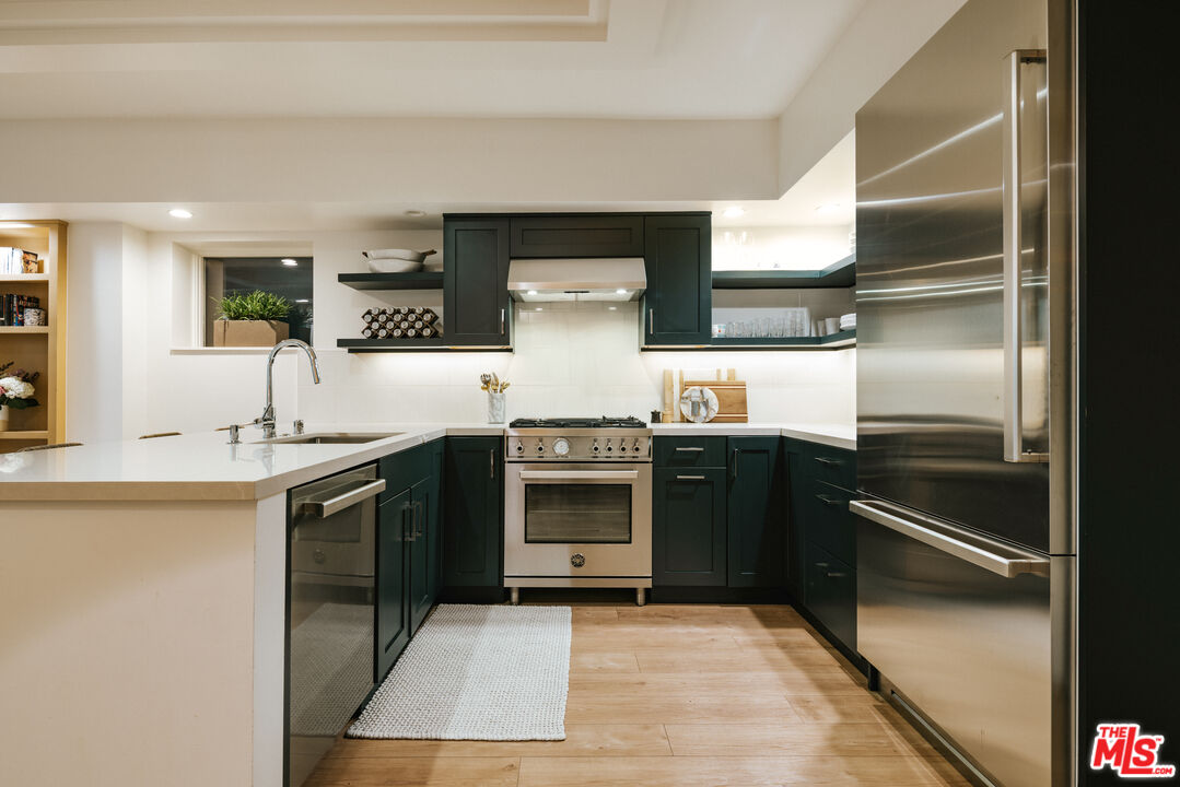 2817 3rd St Unit: 4