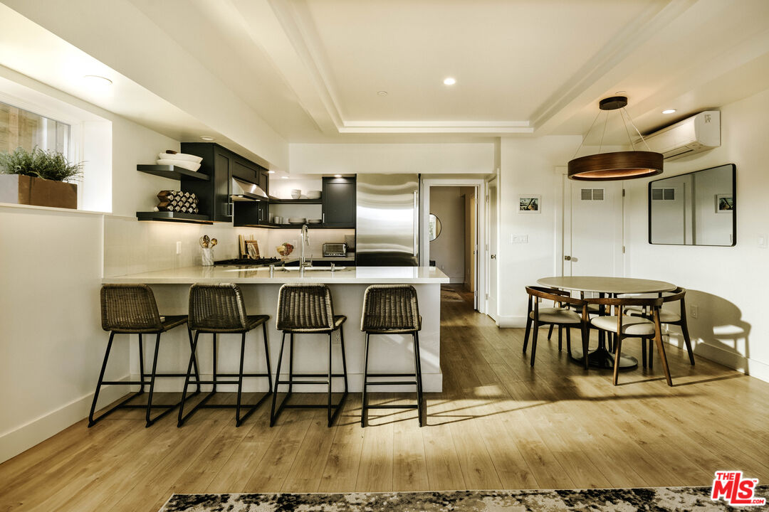 2817 3rd St Unit: 4