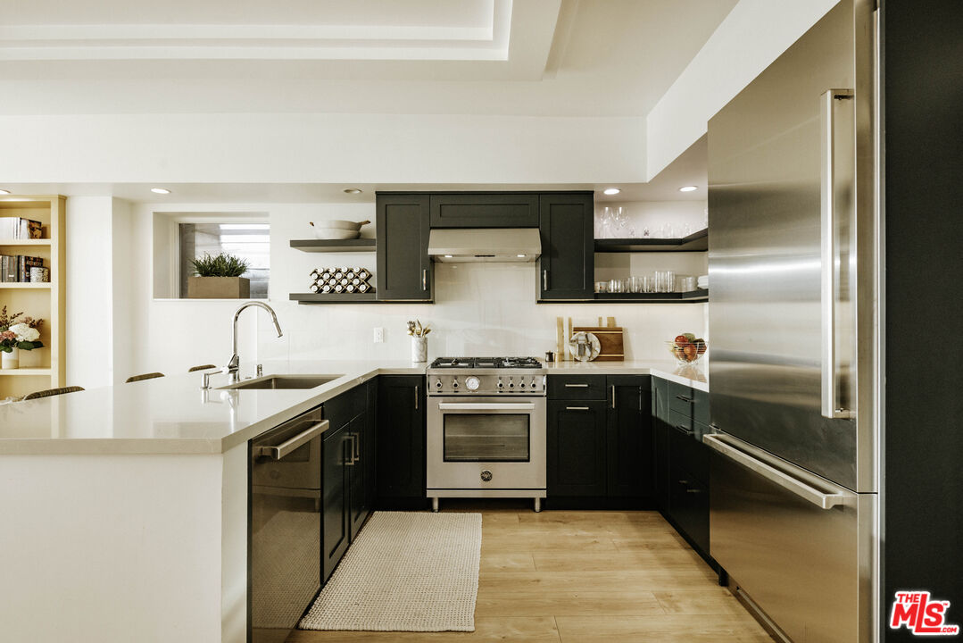2817 3rd St Unit: 4