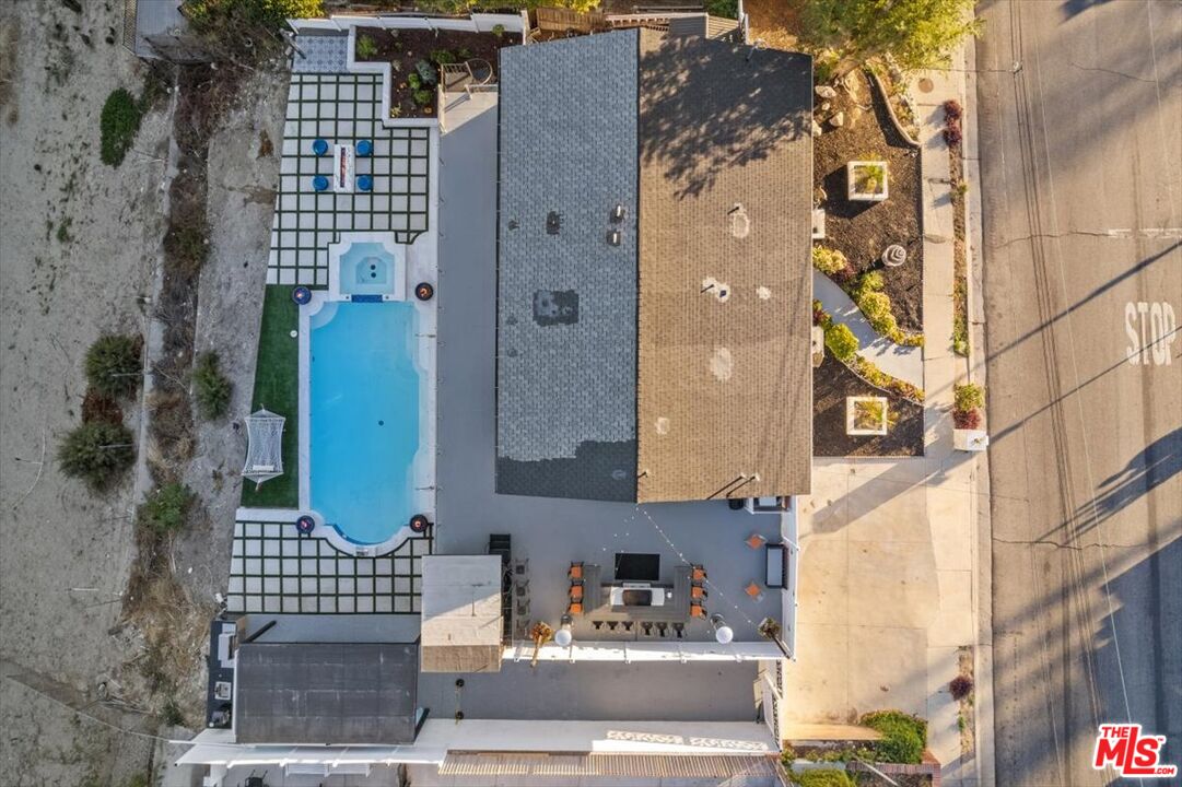 8600 Farralone Avenue