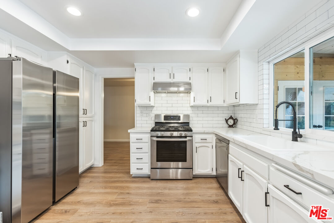 7701 Comanche Avenue