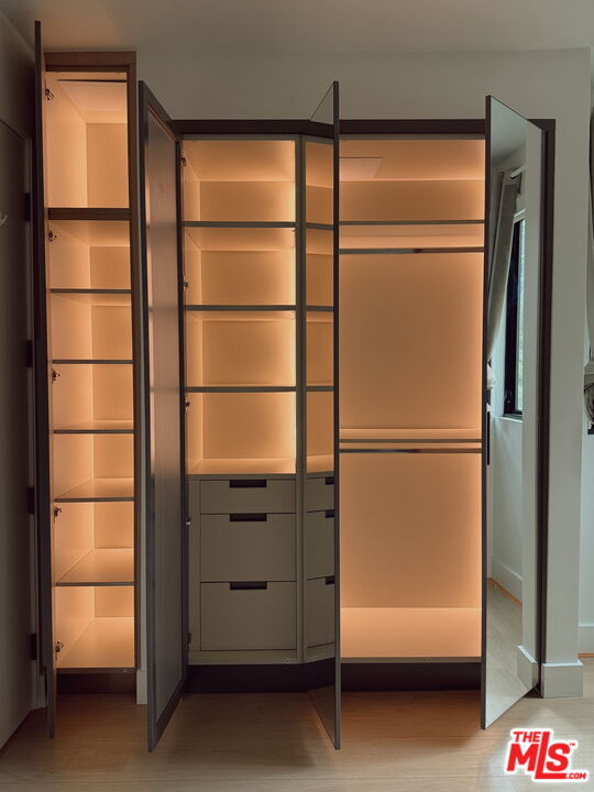 2122 Century Park Ln Unit: 109