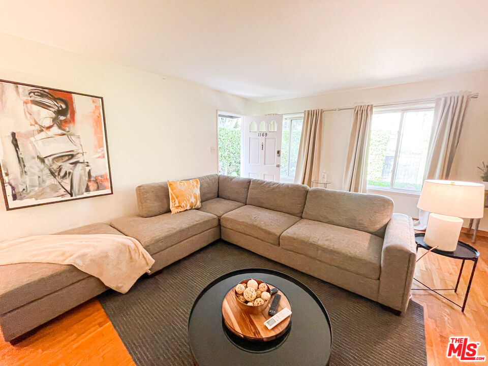 1169 Amherst Ave