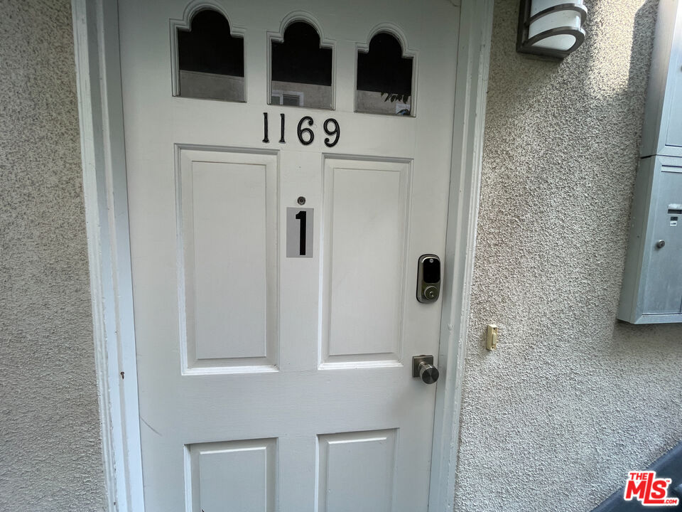 1169 Amherst Ave