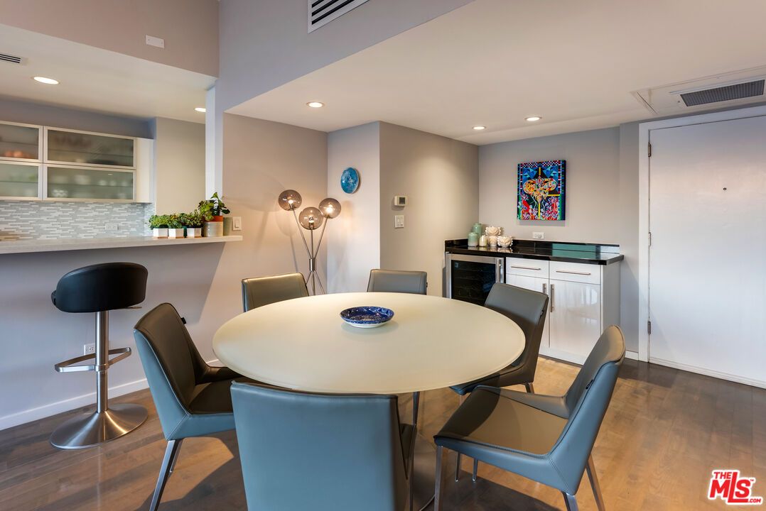 10501 Wilshire Blvd Unit: 1902