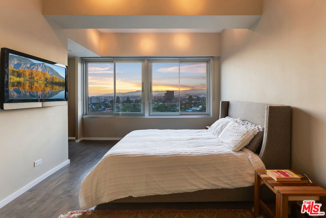 10501 Wilshire Blvd Unit: 1902