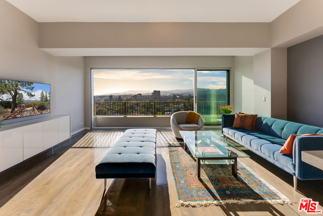 10501 Wilshire Blvd Unit: 1902