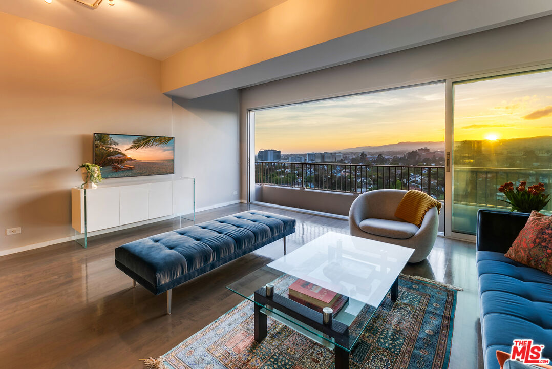 10501 Wilshire Blvd Unit: 1902