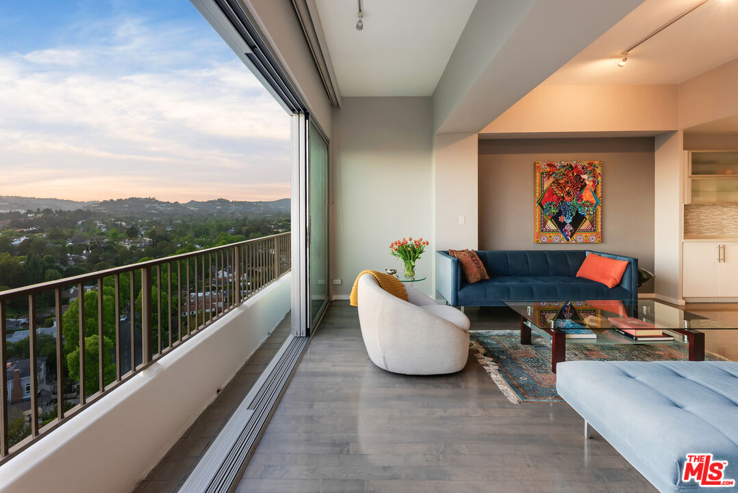 10501 Wilshire Blvd Unit: 1902