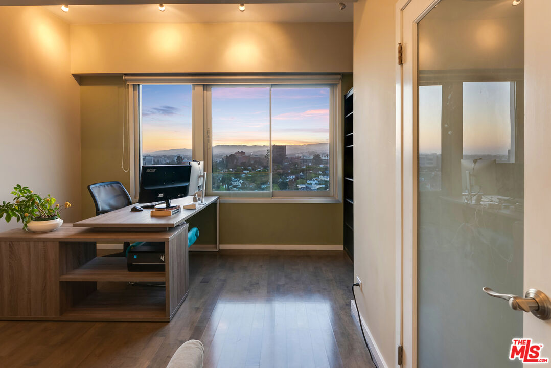 10501 Wilshire Blvd Unit: 1902