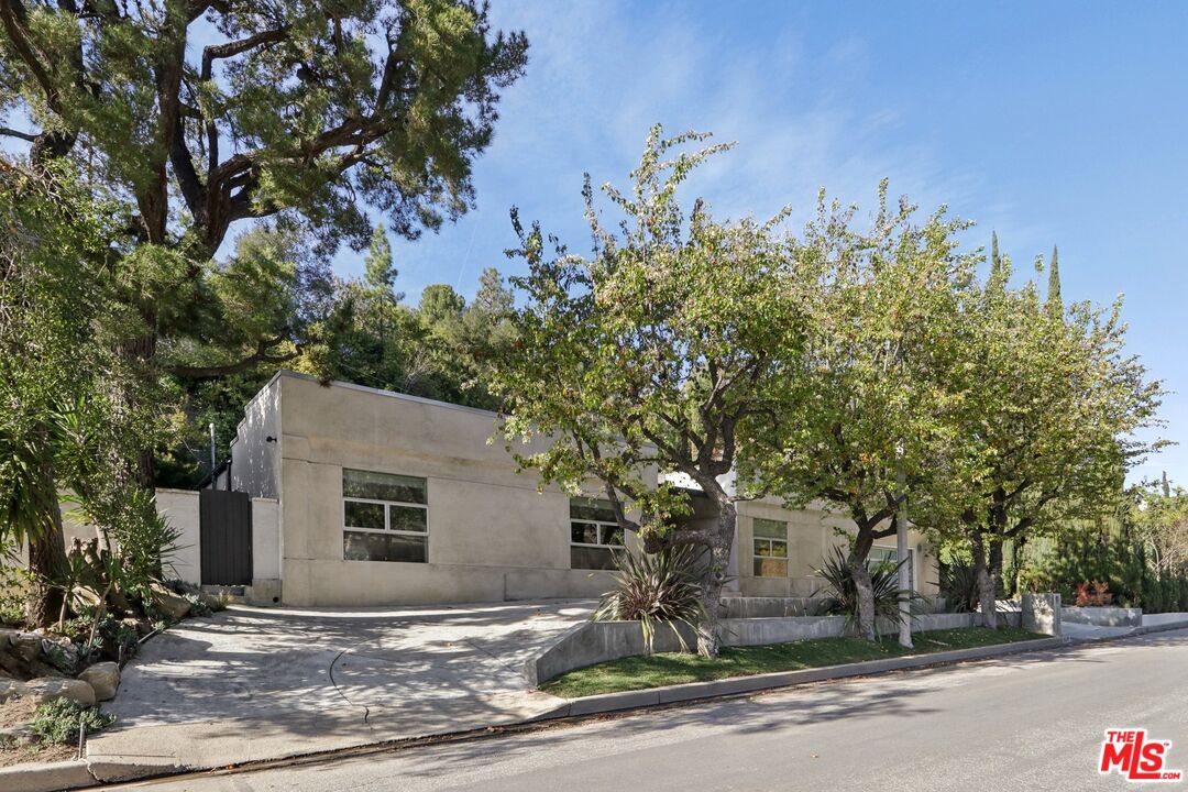15539 Hamner Dr