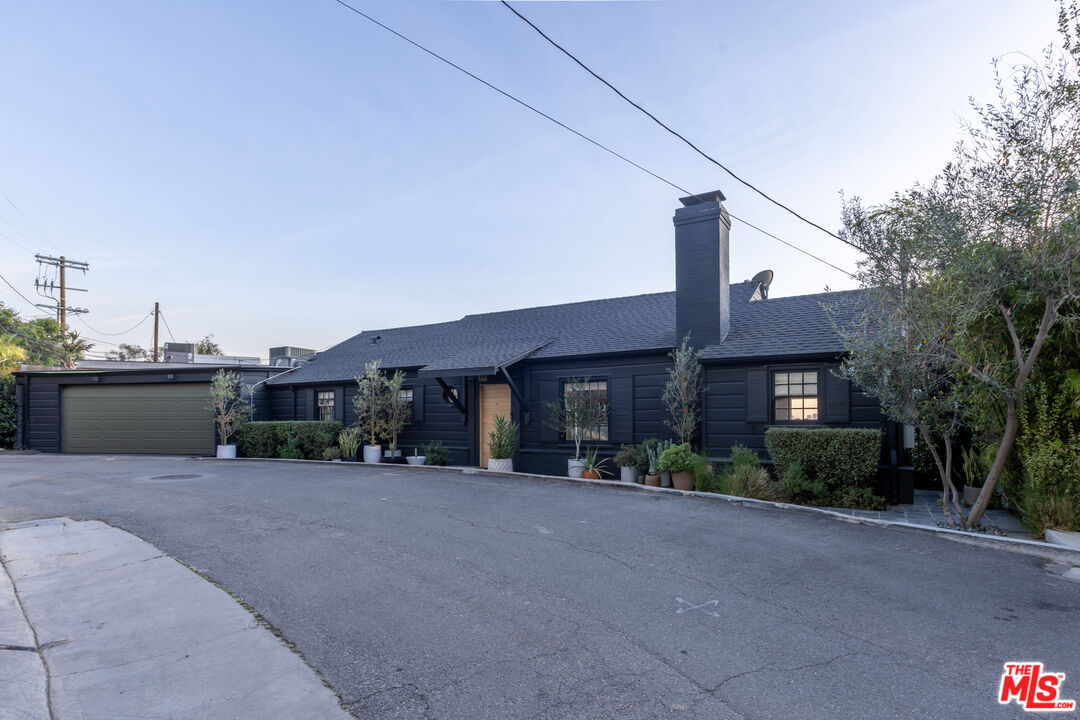 8430 Franklin Ave