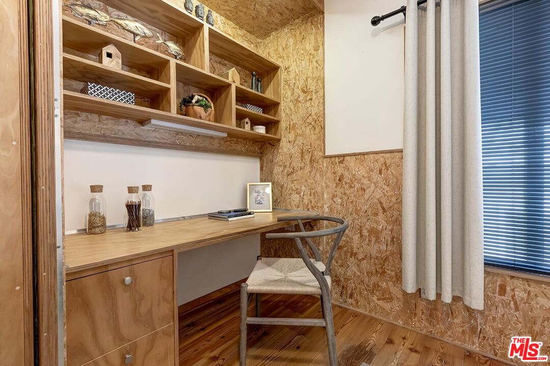 1524 10th St Unit: 6