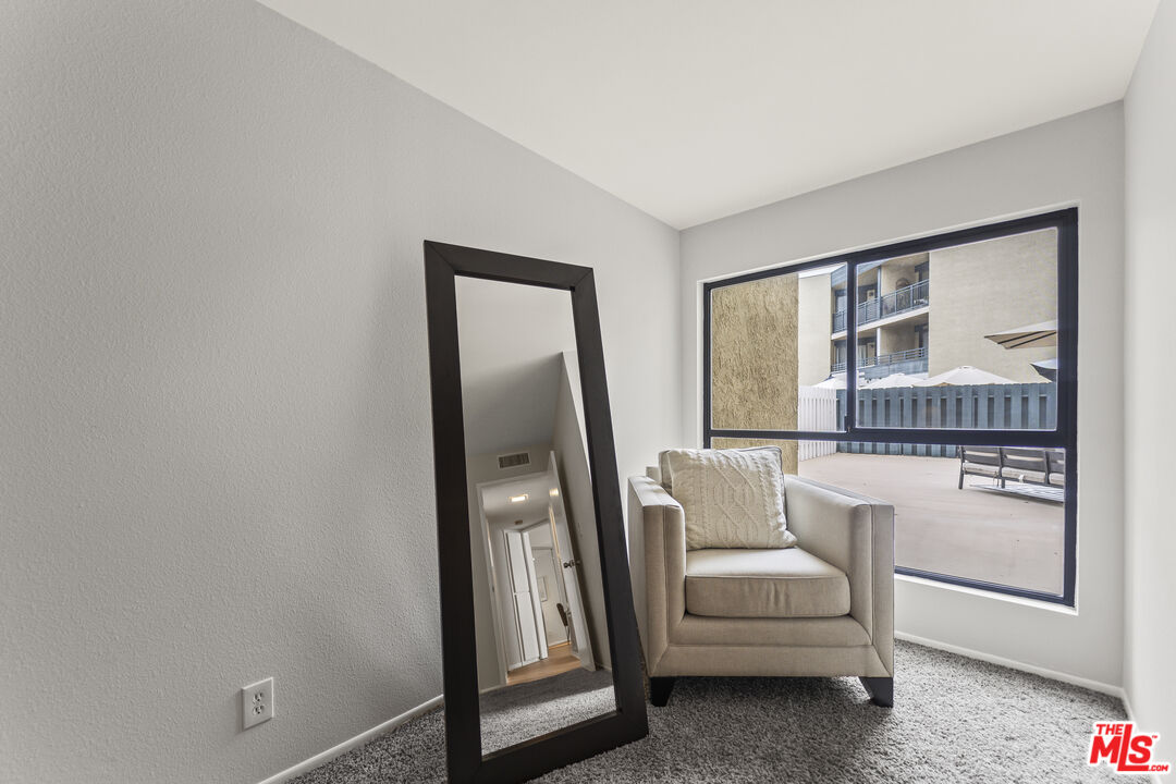 4589 Via Marisol Unit: 160