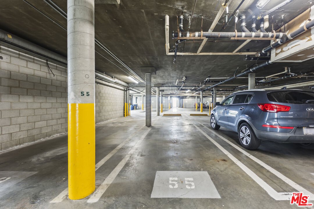 4589 Via Marisol Unit: 160