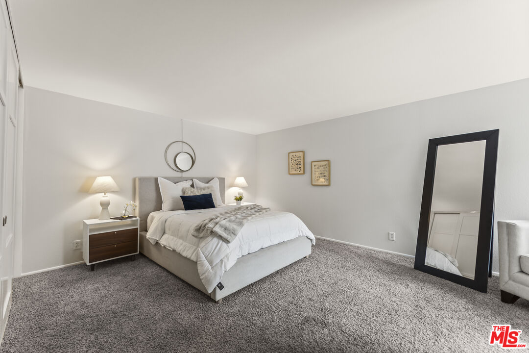 4589 Via Marisol Unit: 160