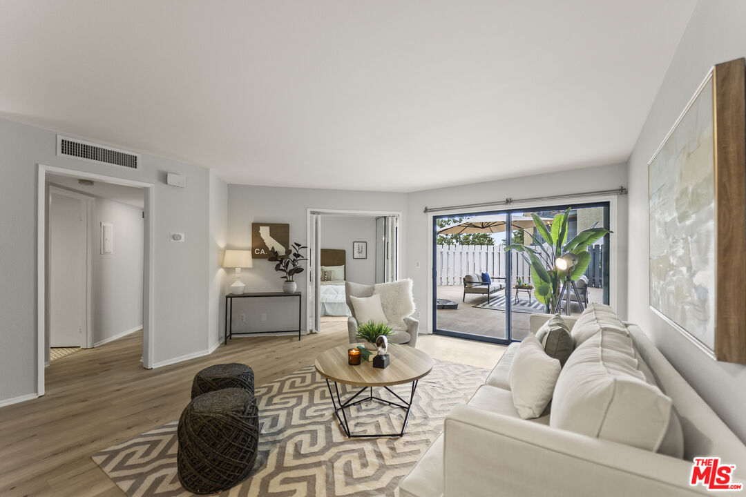 4589 Via Marisol Unit: 160