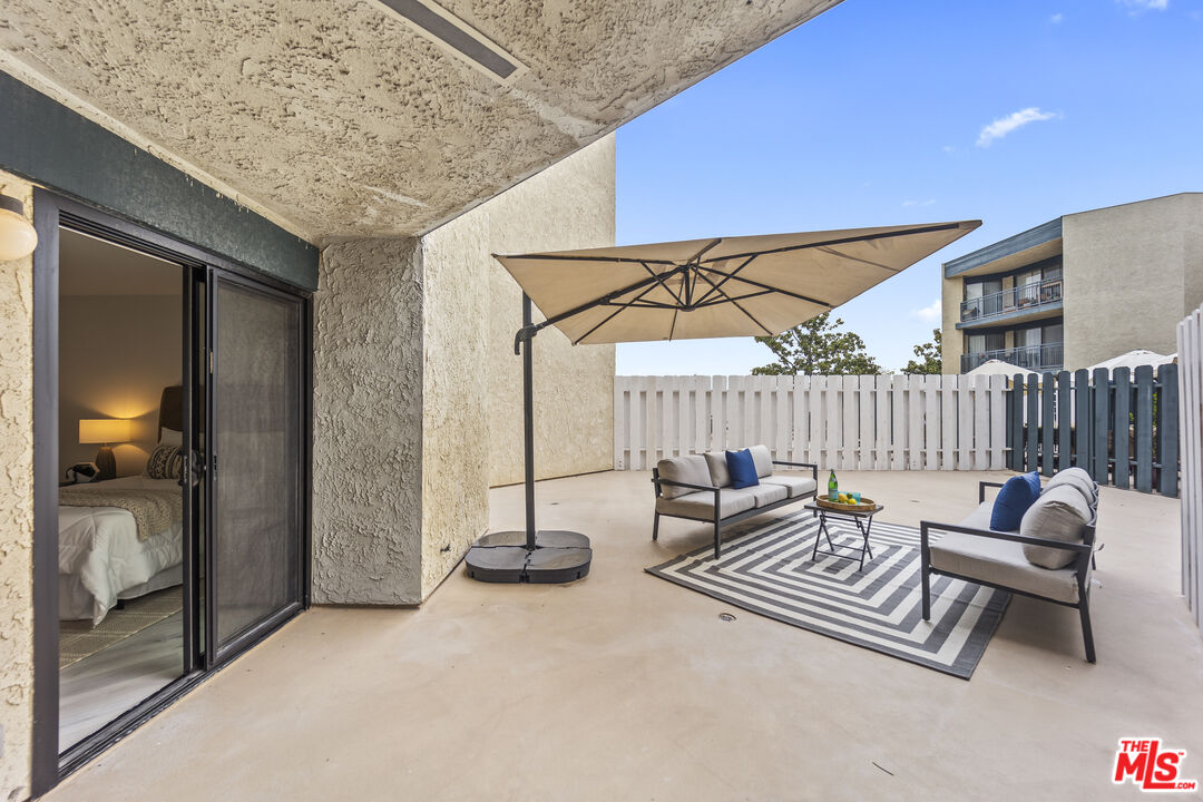 4589 Via Marisol Unit: 160