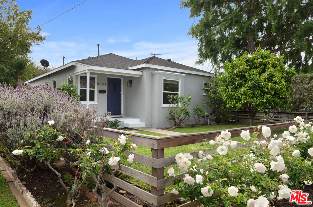 10944 Aletta Ave