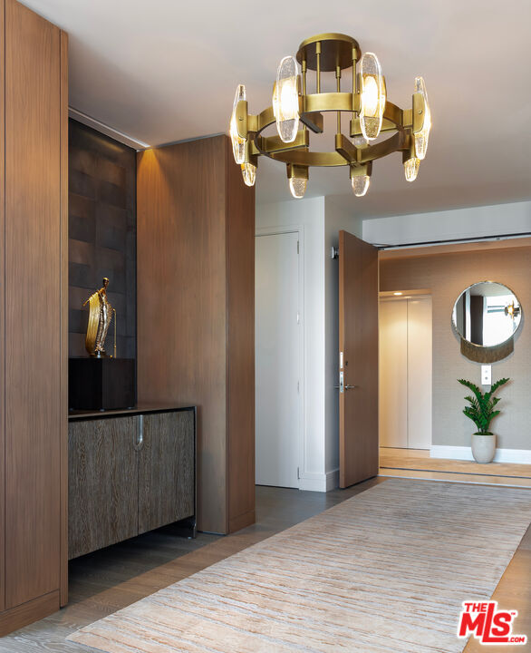 211 W Elm Ct Unit: 26C