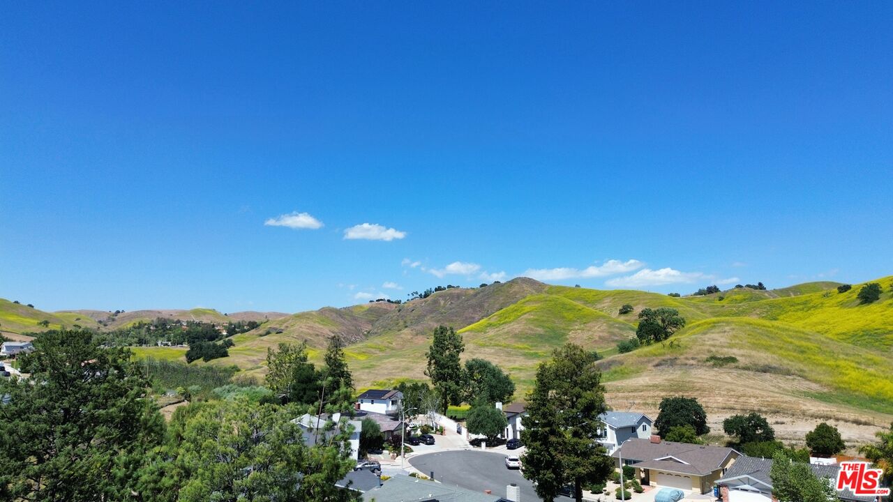 26065 Redbluff Dr