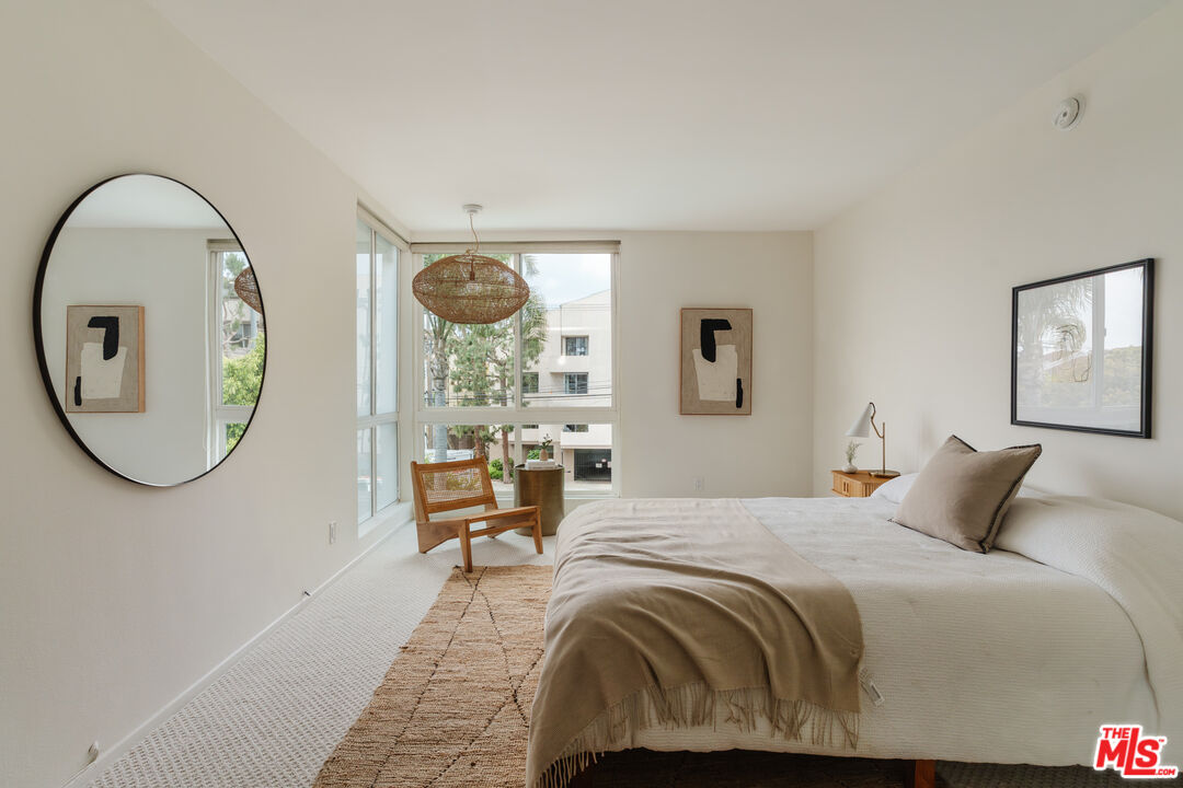 11687 Montana Ave Unit: 209