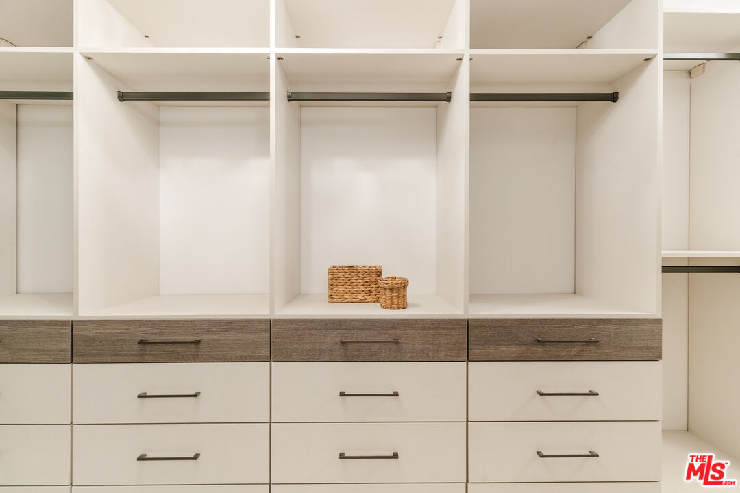 11687 Montana Ave Unit: 209