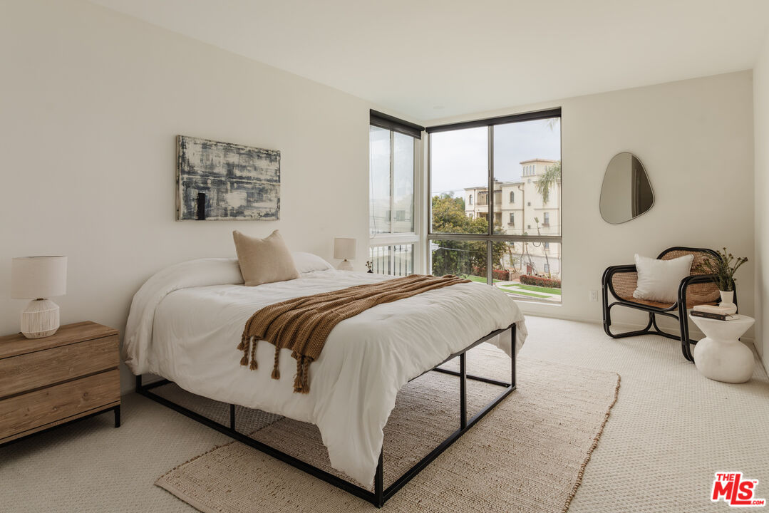 11687 Montana Ave Unit: 209