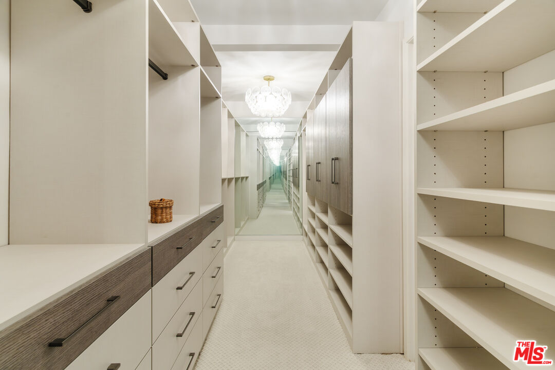 11687 Montana Ave Unit: 209