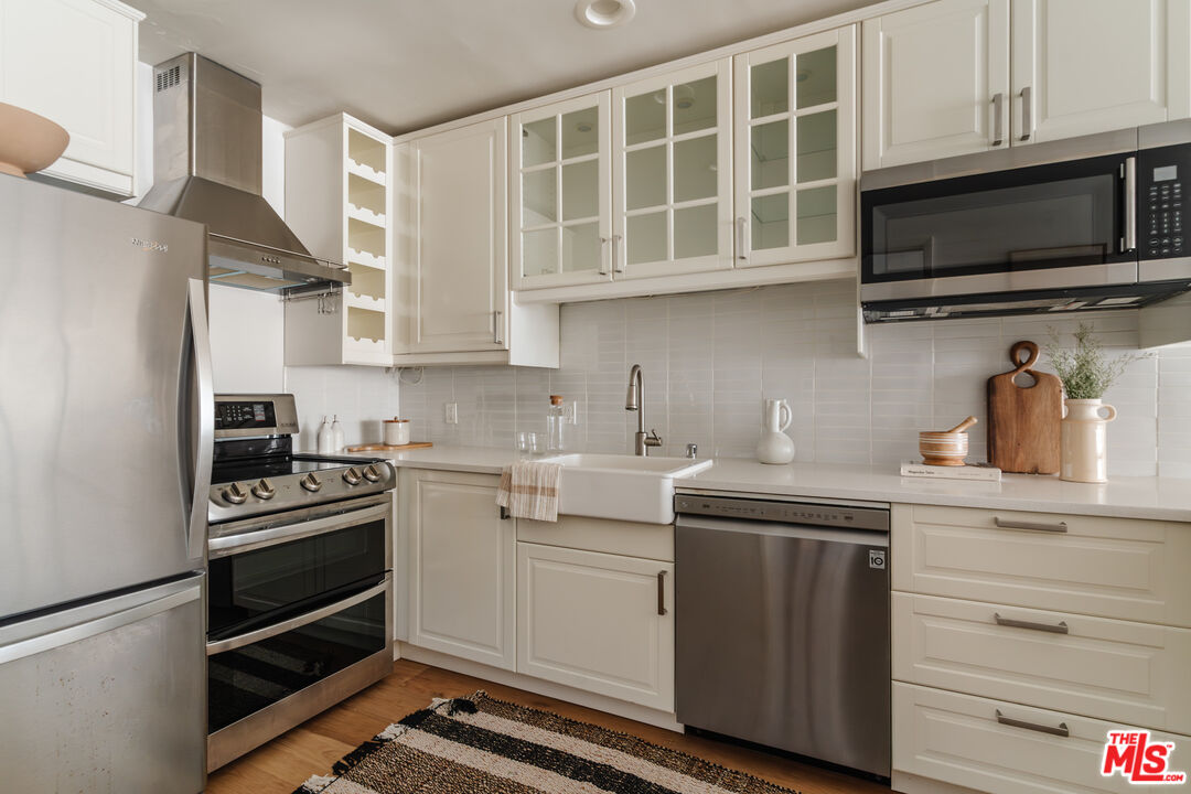 11687 Montana Ave Unit: 209