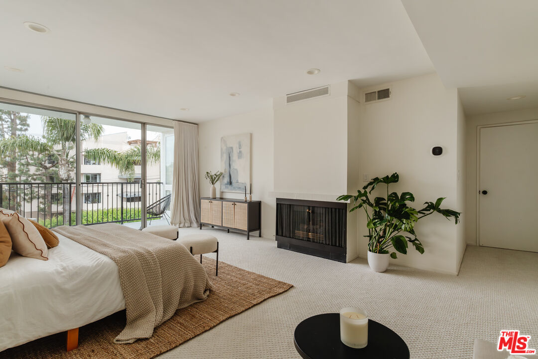 11687 Montana Ave Unit: 209