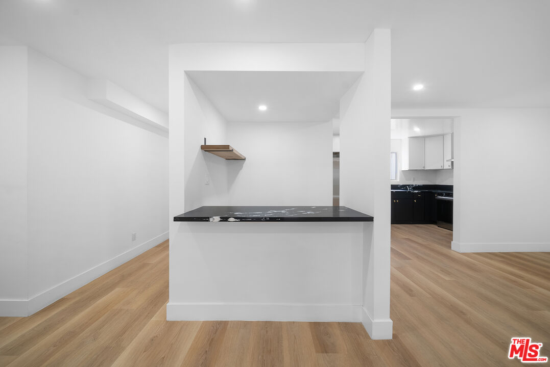 605 San Vicente Blvd Unit: 107