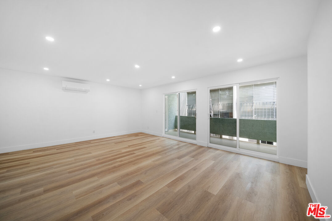 605 San Vicente Blvd Unit: 107