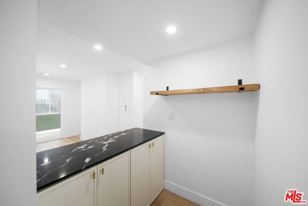 605 San Vicente Blvd Unit: 107