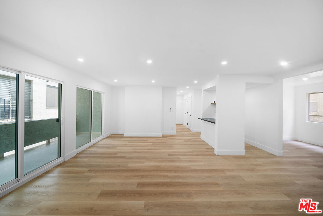 605 San Vicente Blvd Unit: 107