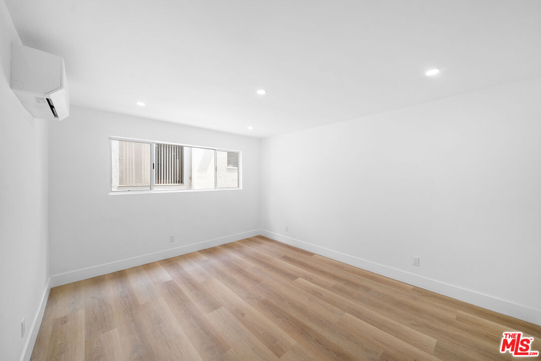 605 San Vicente Blvd Unit: 107