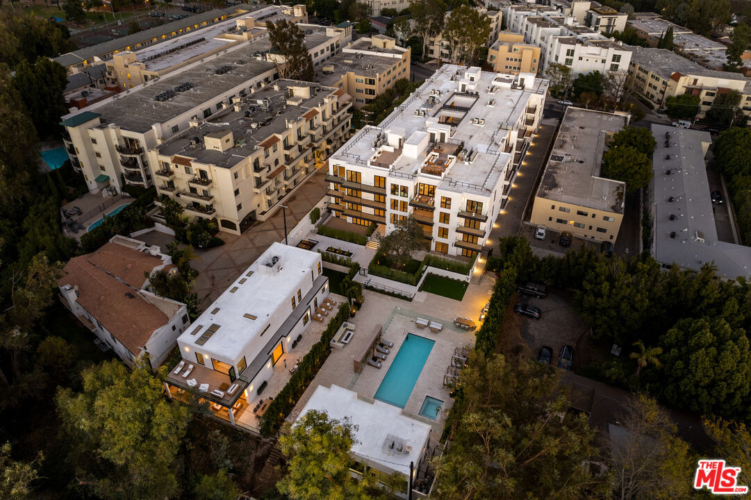 505 NW Barrington Ave Unit: 107