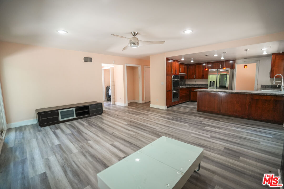 19616 Pine Valley Ave