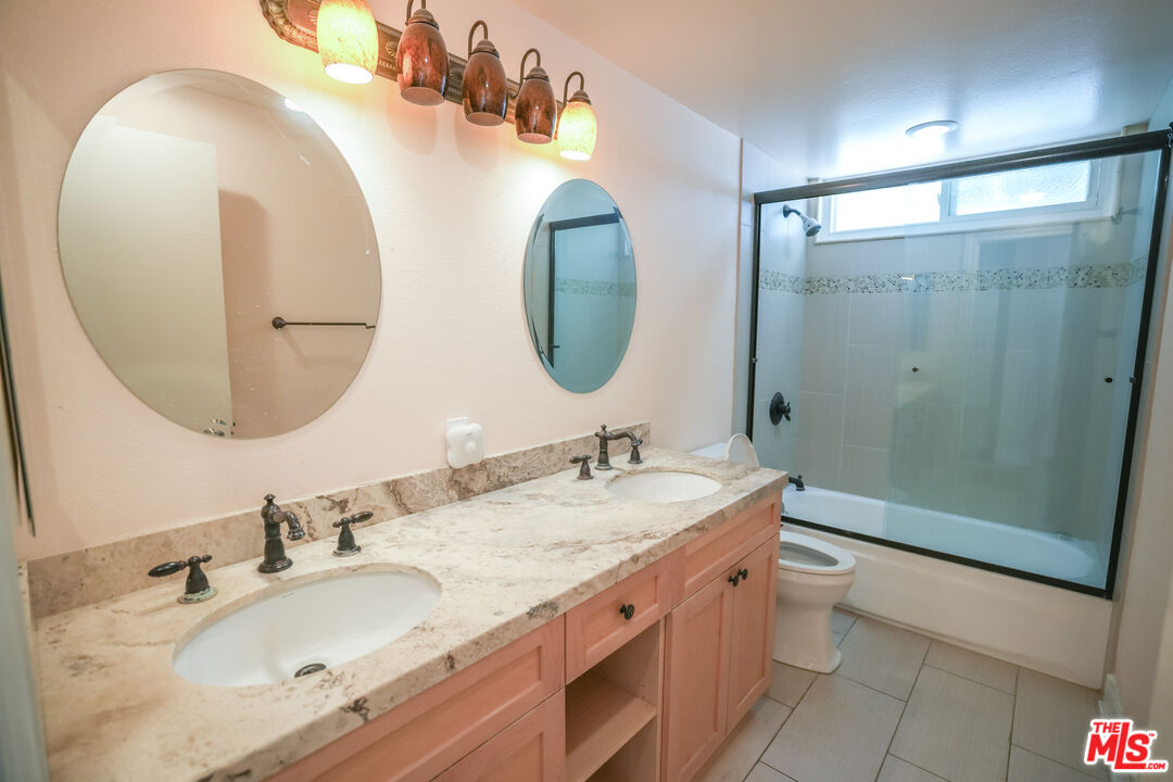 19616 Pine Valley Ave