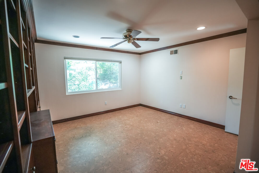 19616 Pine Valley Ave