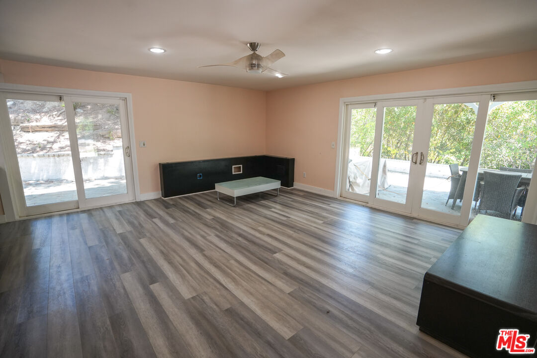 19616 Pine Valley Ave