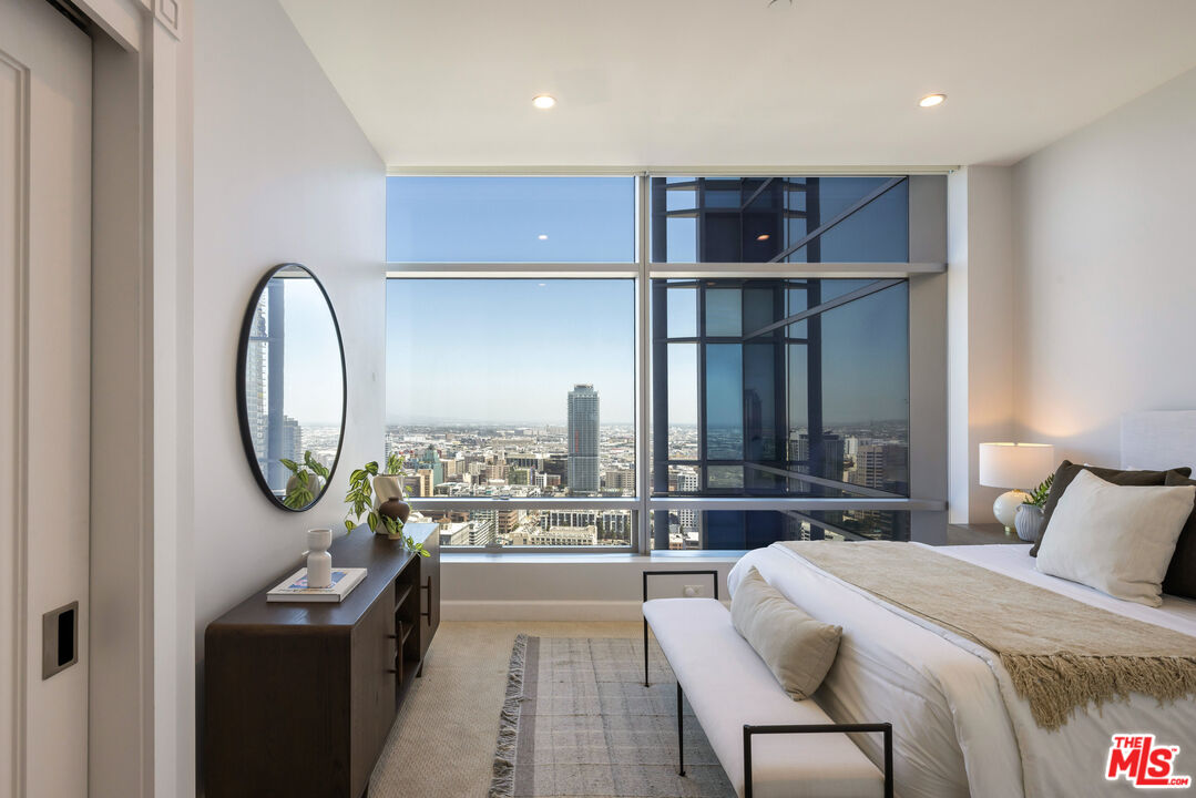 900 W Olympic Blvd Unit: 38K