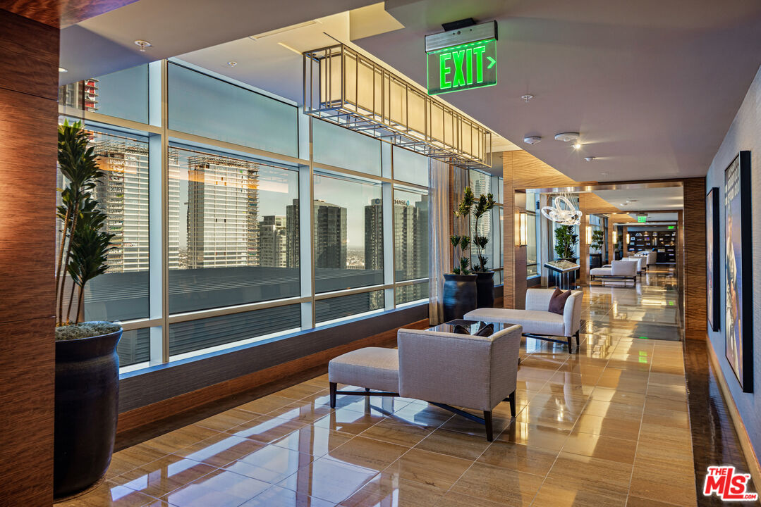 900 W Olympic Blvd Unit: 38K