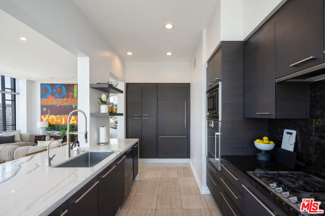 900 W Olympic Blvd Unit: 38K