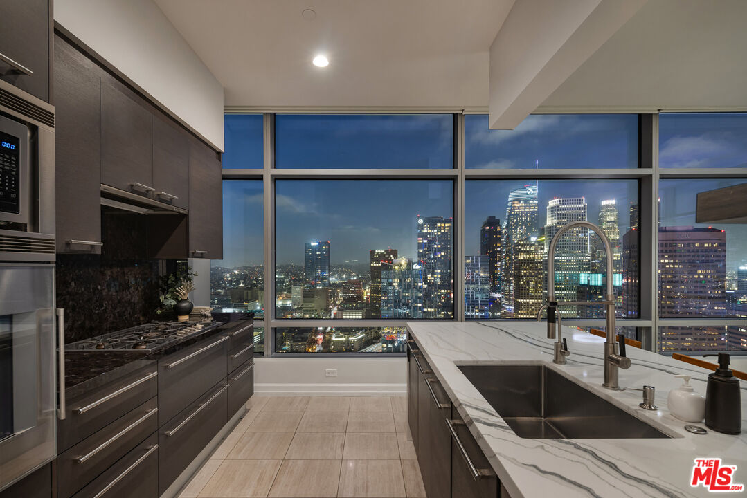 900 W Olympic Blvd Unit: 38K